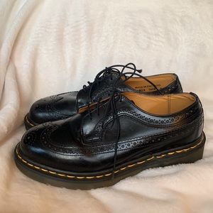 Dr Martens Black Brogue Leather Wingtip Vintage